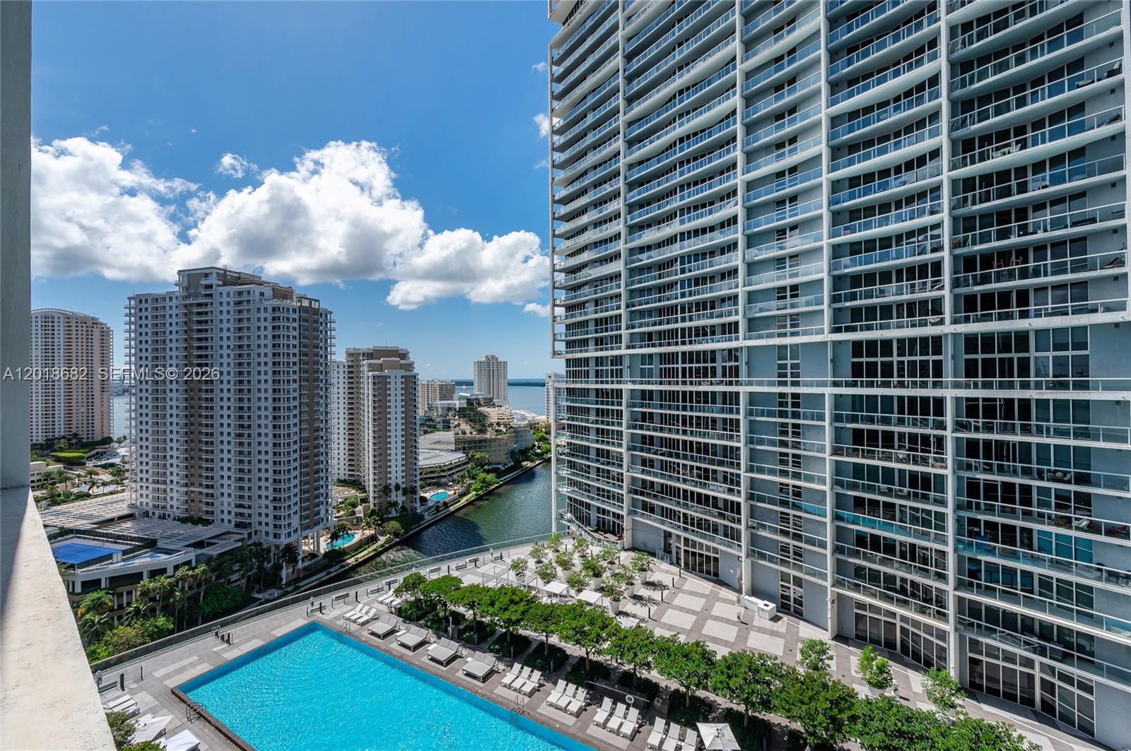 475 Brickell Ave # 2209
