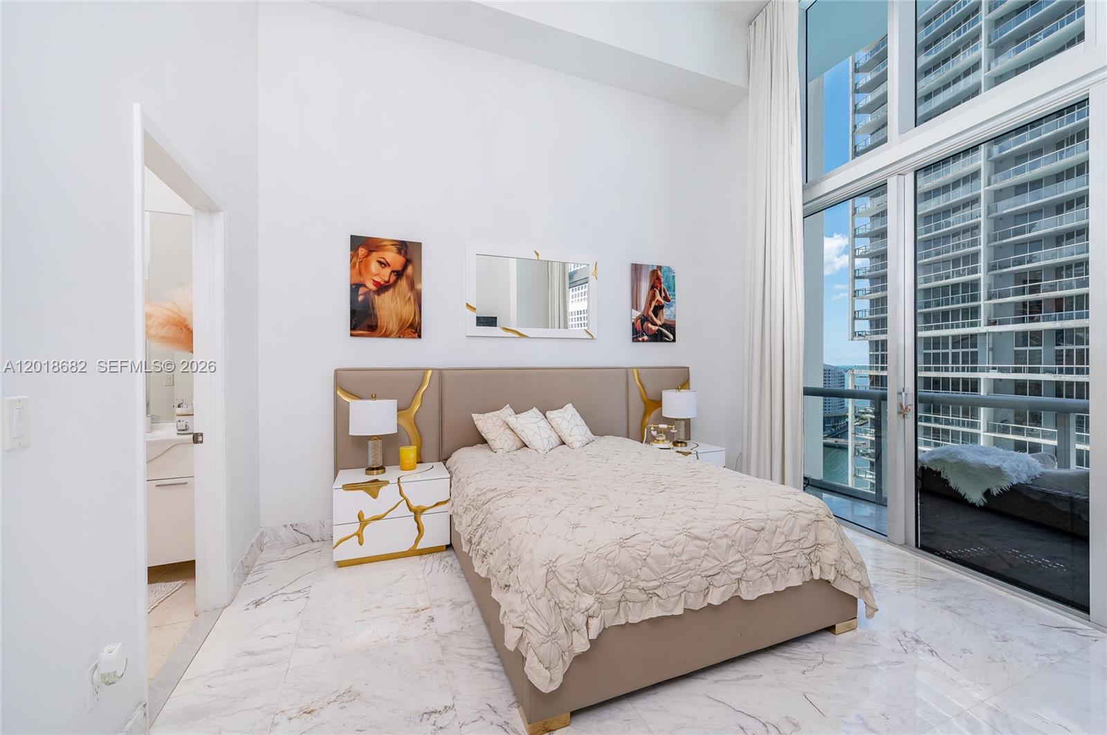 475 Brickell Ave # 2209