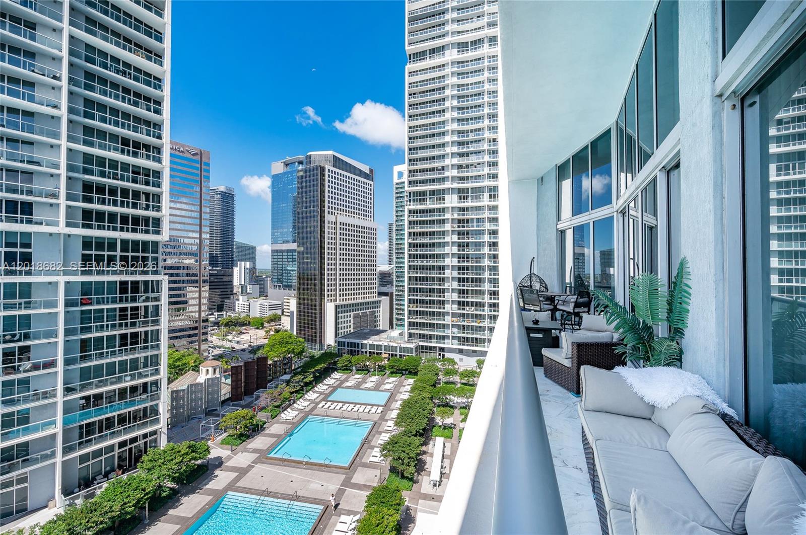 475 Brickell Ave # 2209