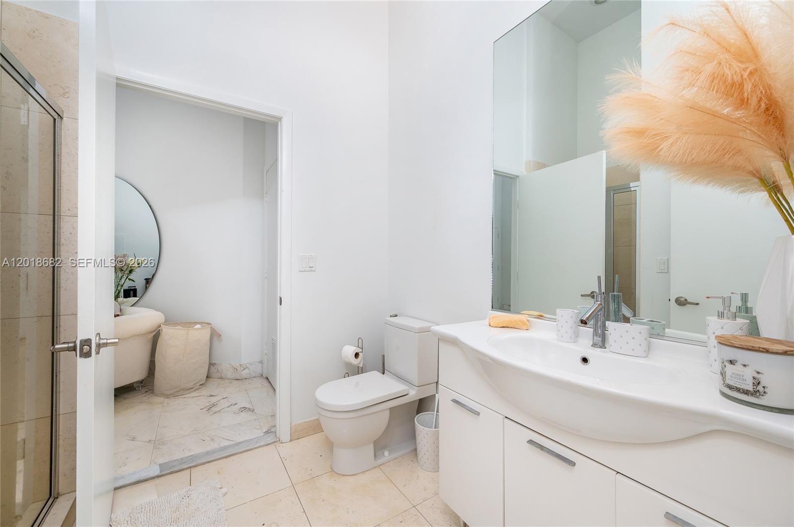 475 Brickell Ave # 2209