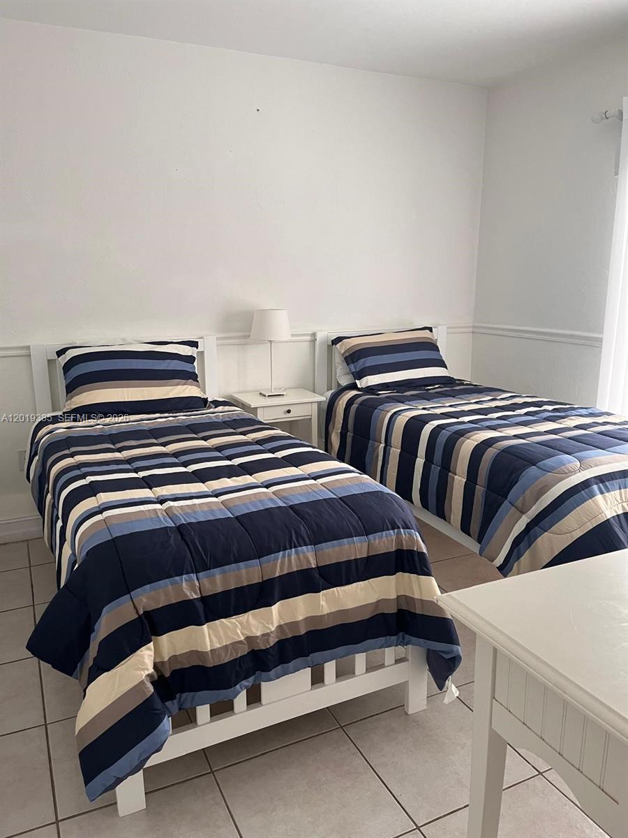 290 Sunrise Dr # 208