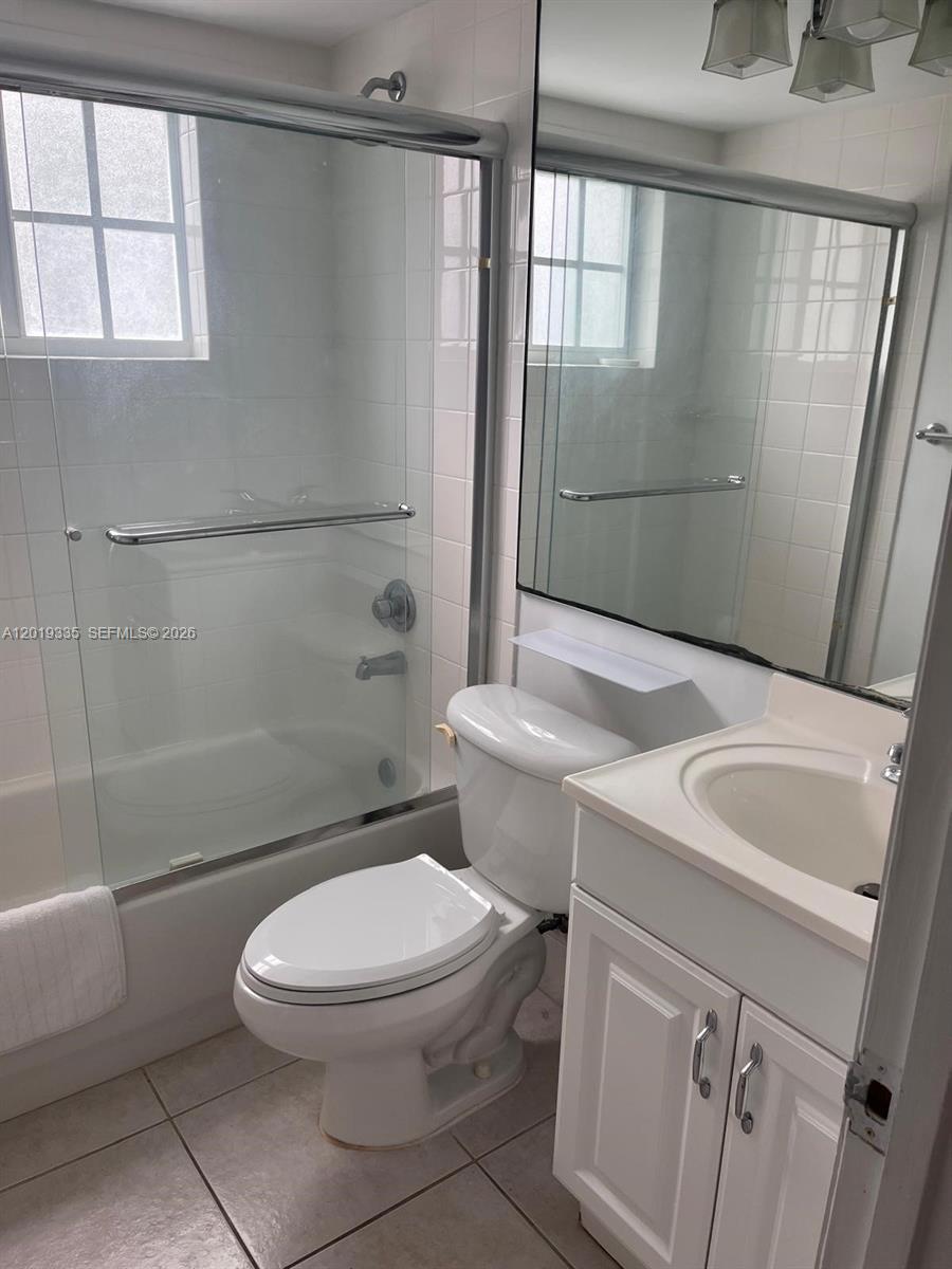 290 Sunrise Dr # 208