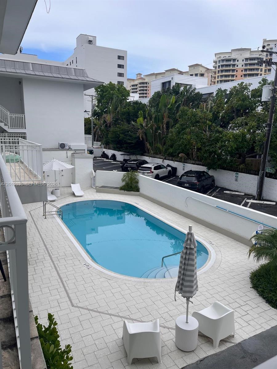 290 Sunrise Dr # 208