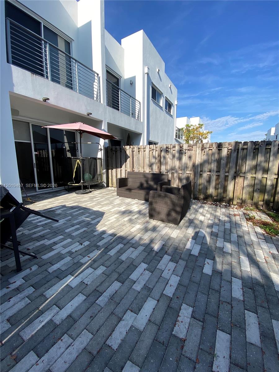 10241 NW 71st Ter