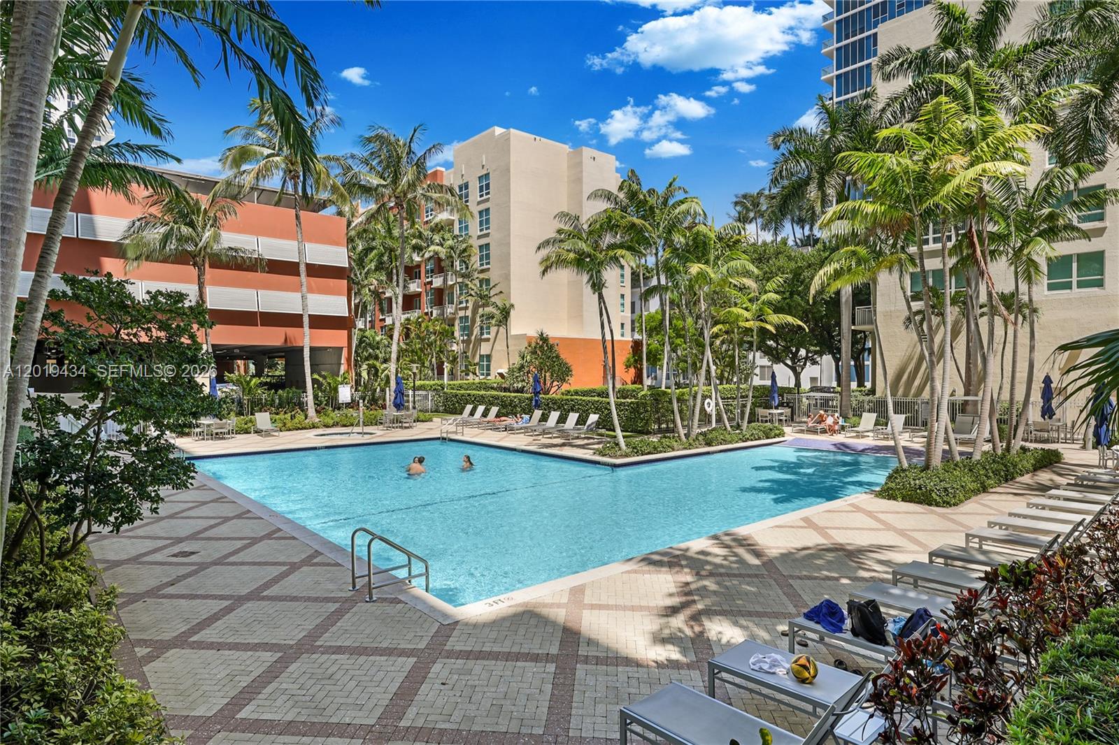 2000 N Bayshore Dr # 1503