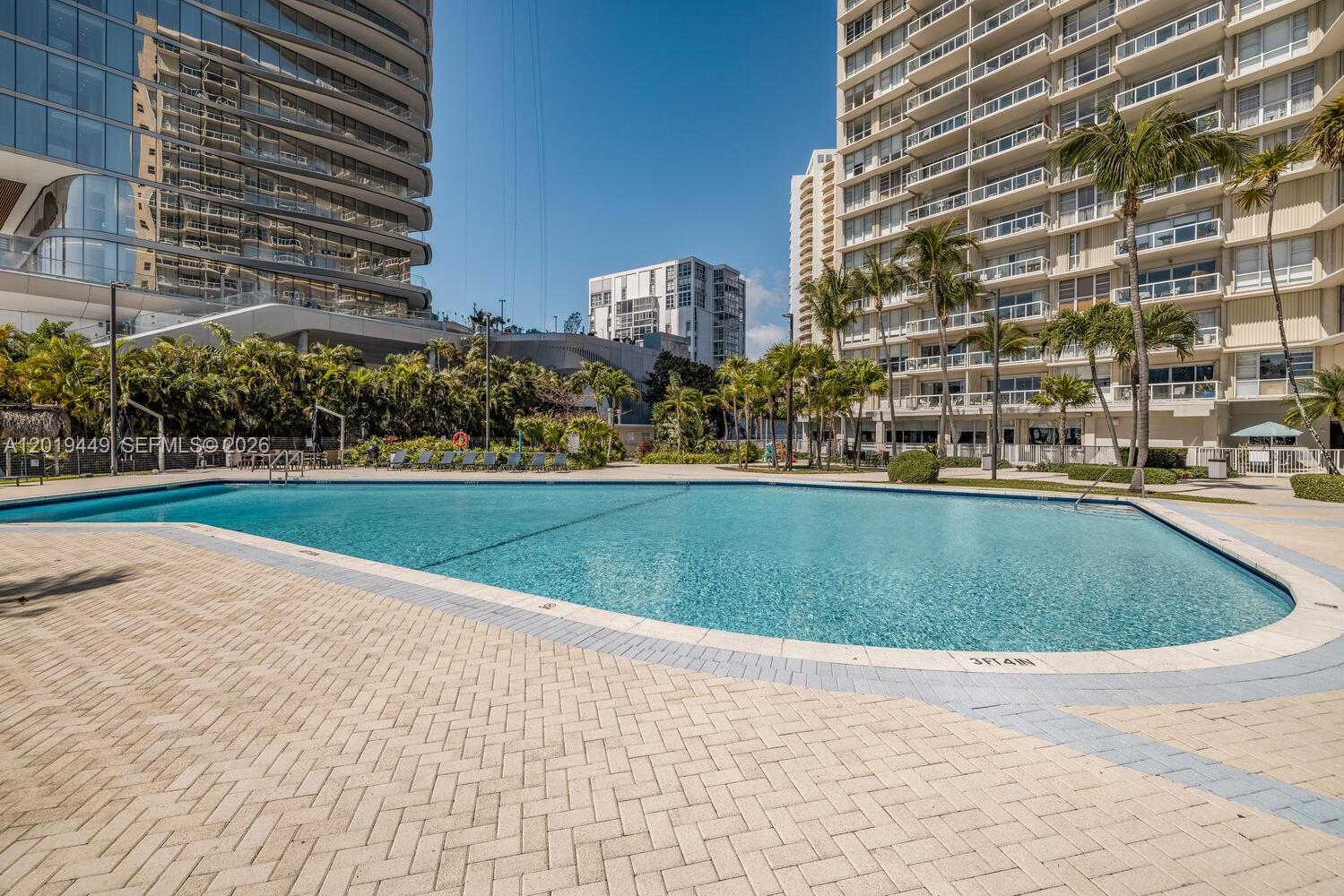 2451 Brickell Ave # 6T