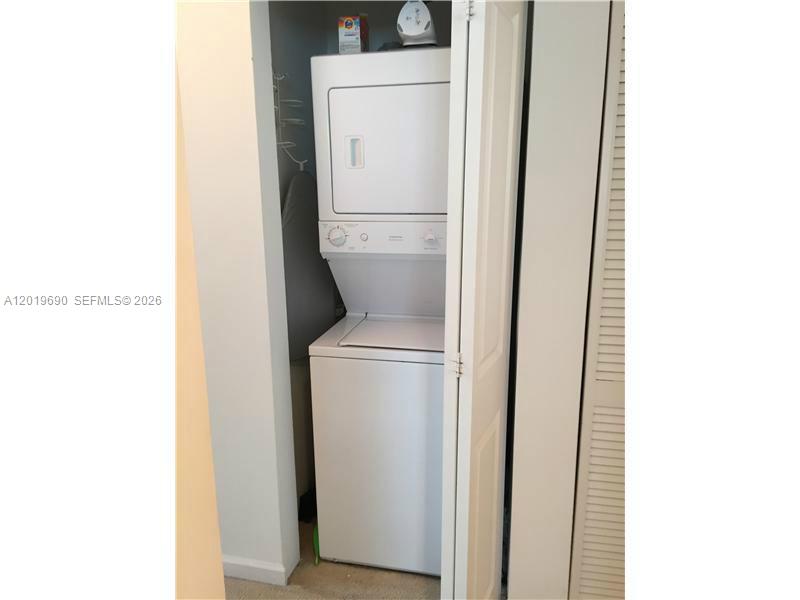 7900 Harbor Island Dr # 1010