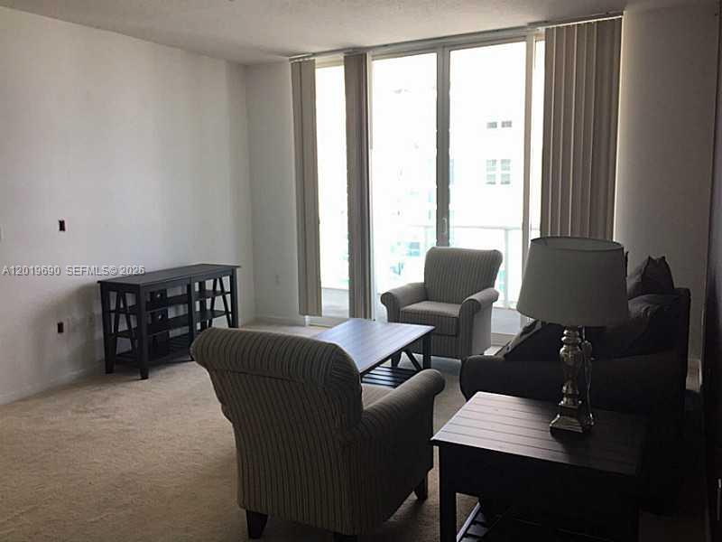 7900 Harbor Island Dr # 1010