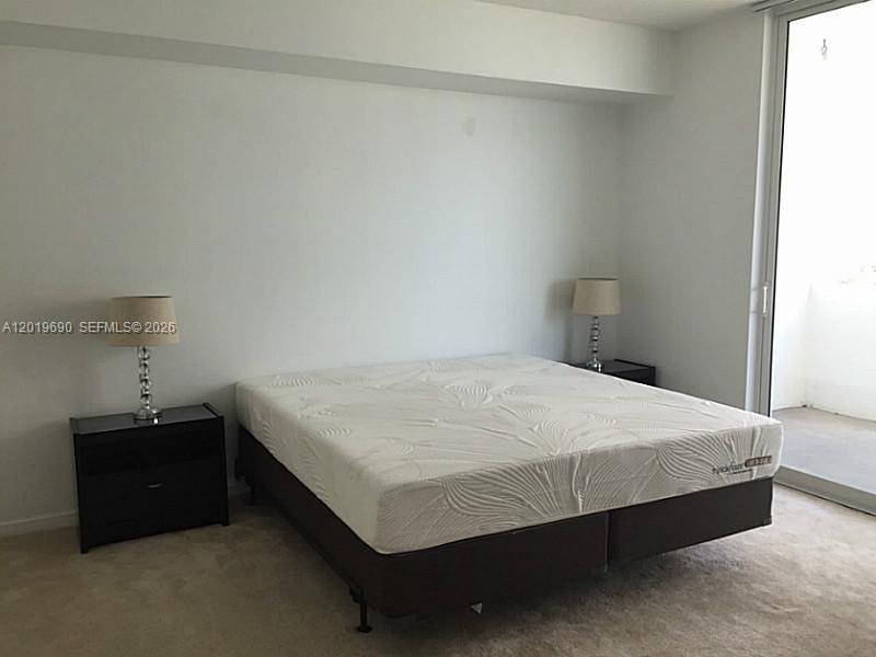 7900 Harbor Island Dr # 1010