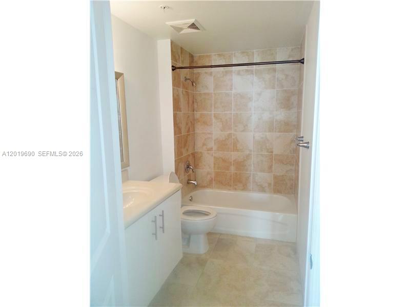 7900 Harbor Island Dr # 1010