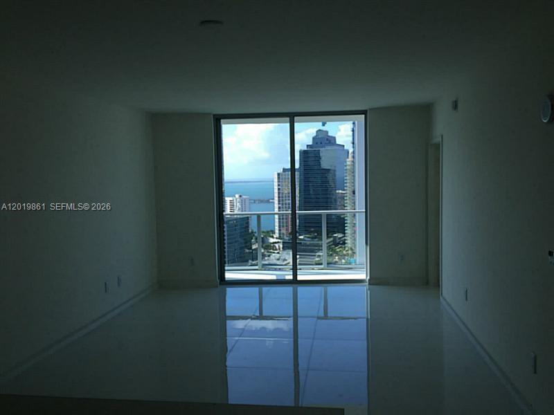 1100 S MIAMI AV Unit: 3302