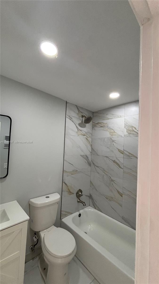 20825 NE 8th Ct # 19 Unit: 204-19