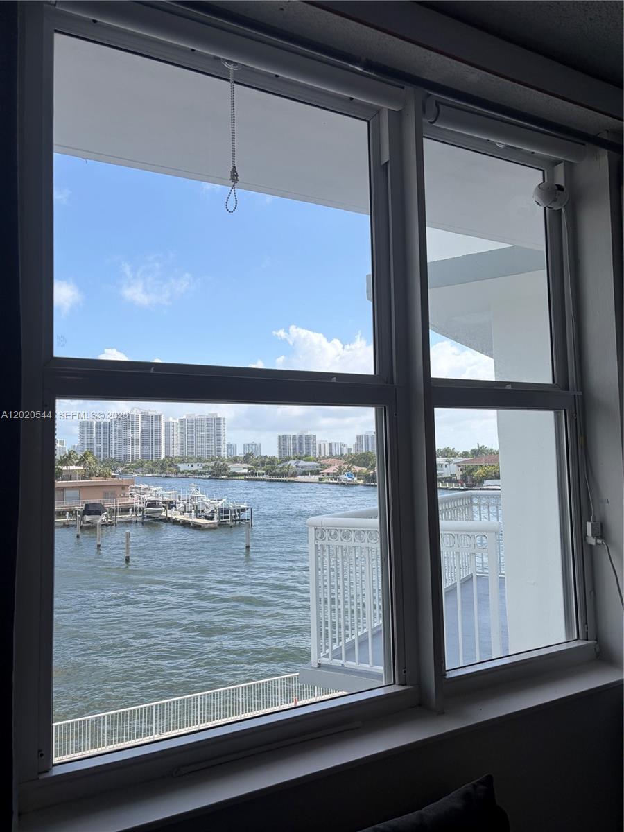 1913 S Ocean Dr # 427