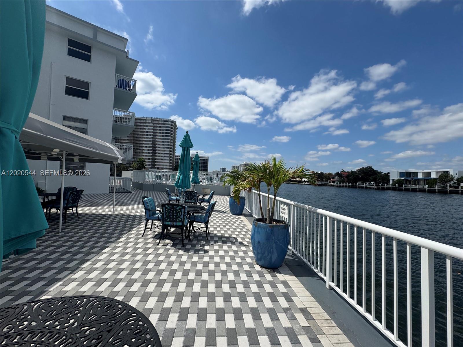 1913 S Ocean Dr # 427