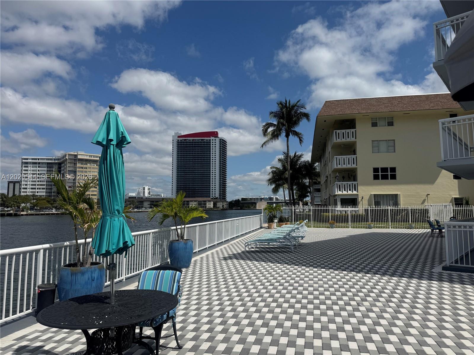 1913 S Ocean Dr # 427