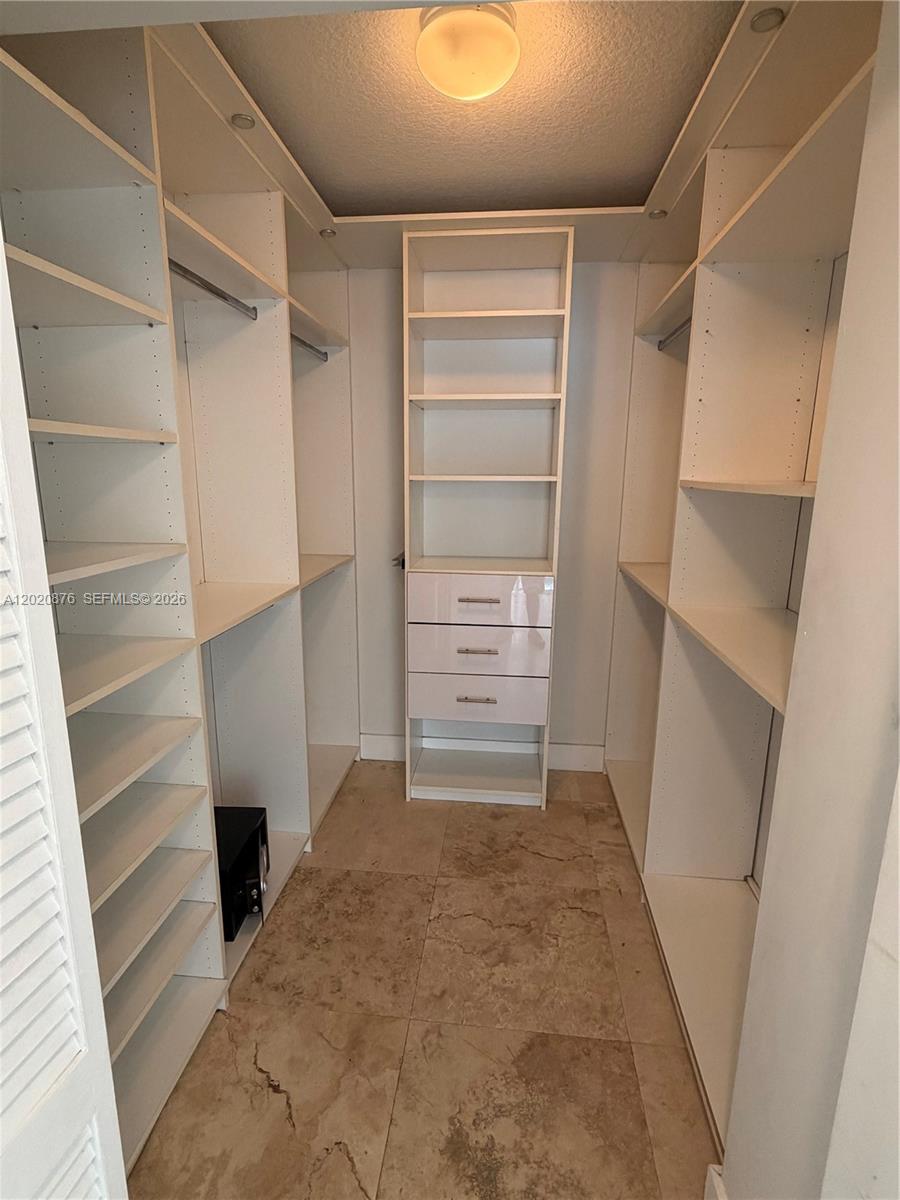 41 SE 5th St # 716