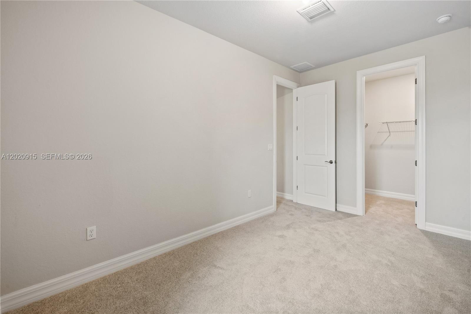 4488 E Appleton Cir E