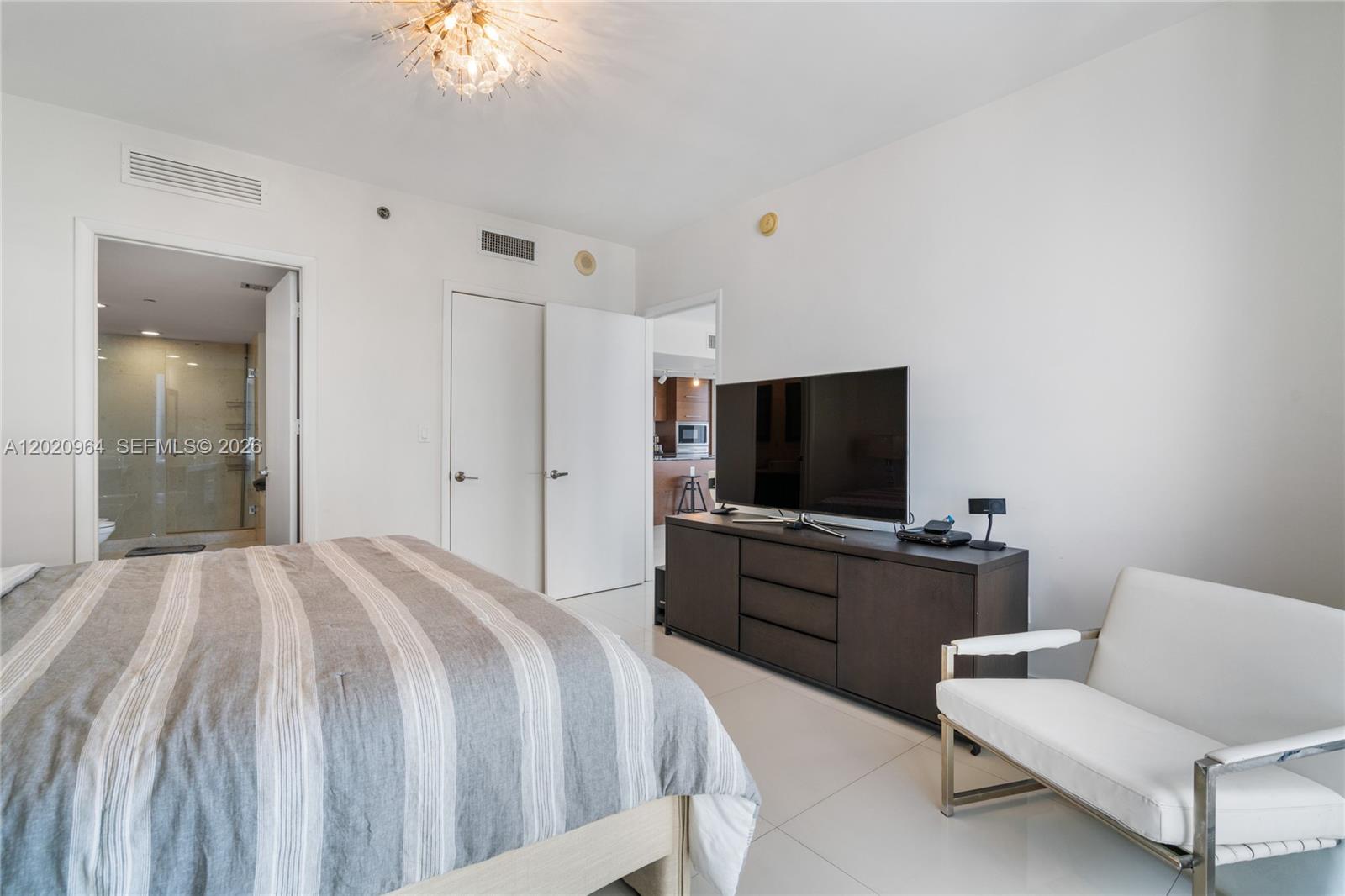 495 Brickell Ave # 4510