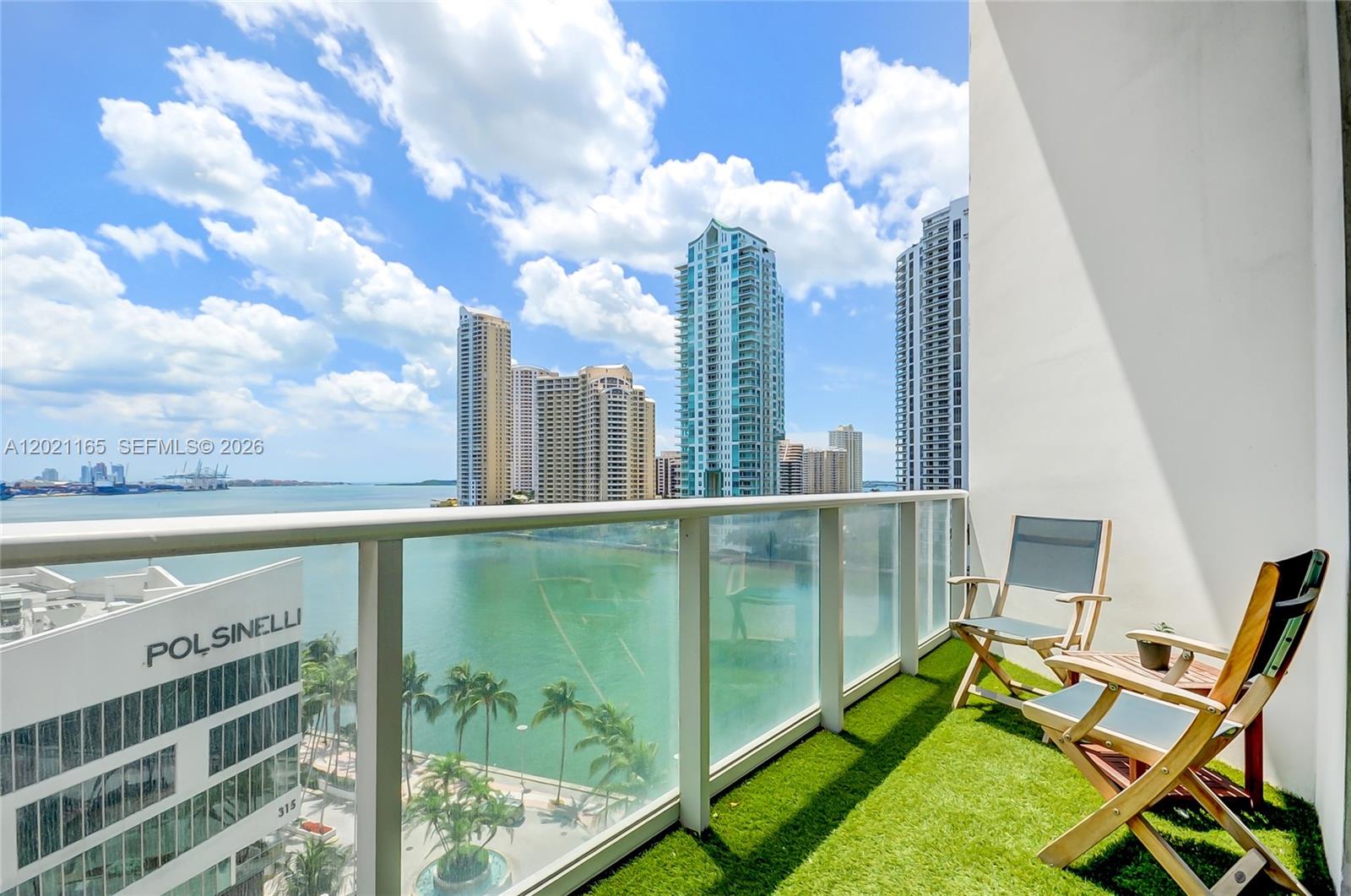 300 S Biscayne Bluv # 1022 Unit: L-1022