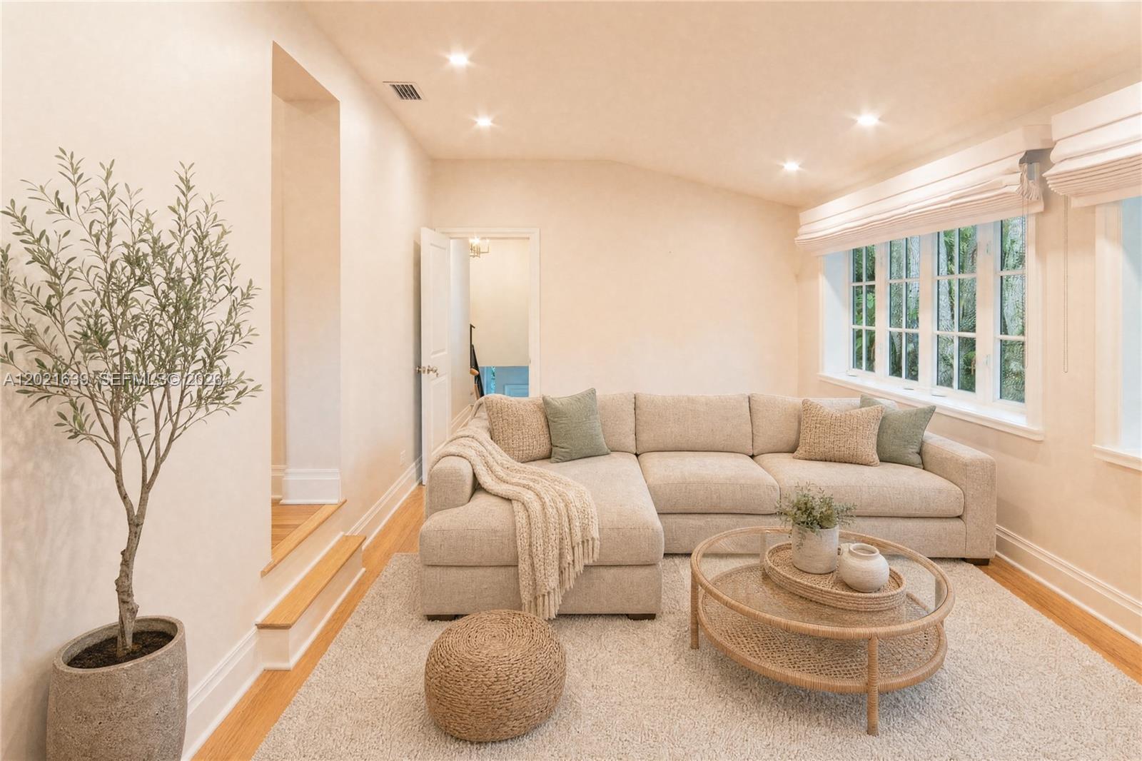 1257 Mariola Ct