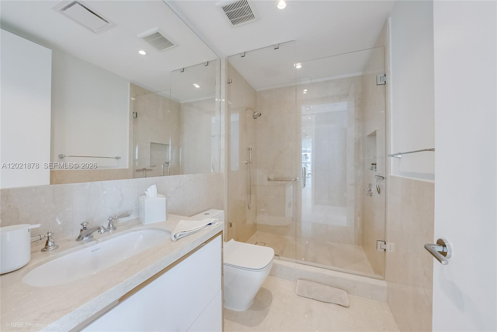 15701 Collins ave # 3001