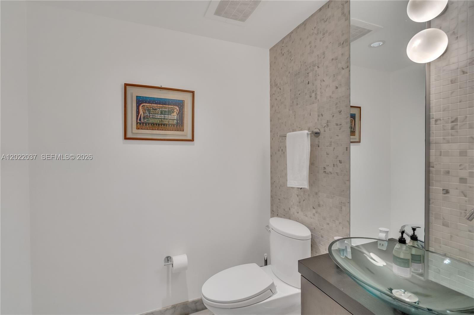200 Biscayne Boulevard Way # 3911