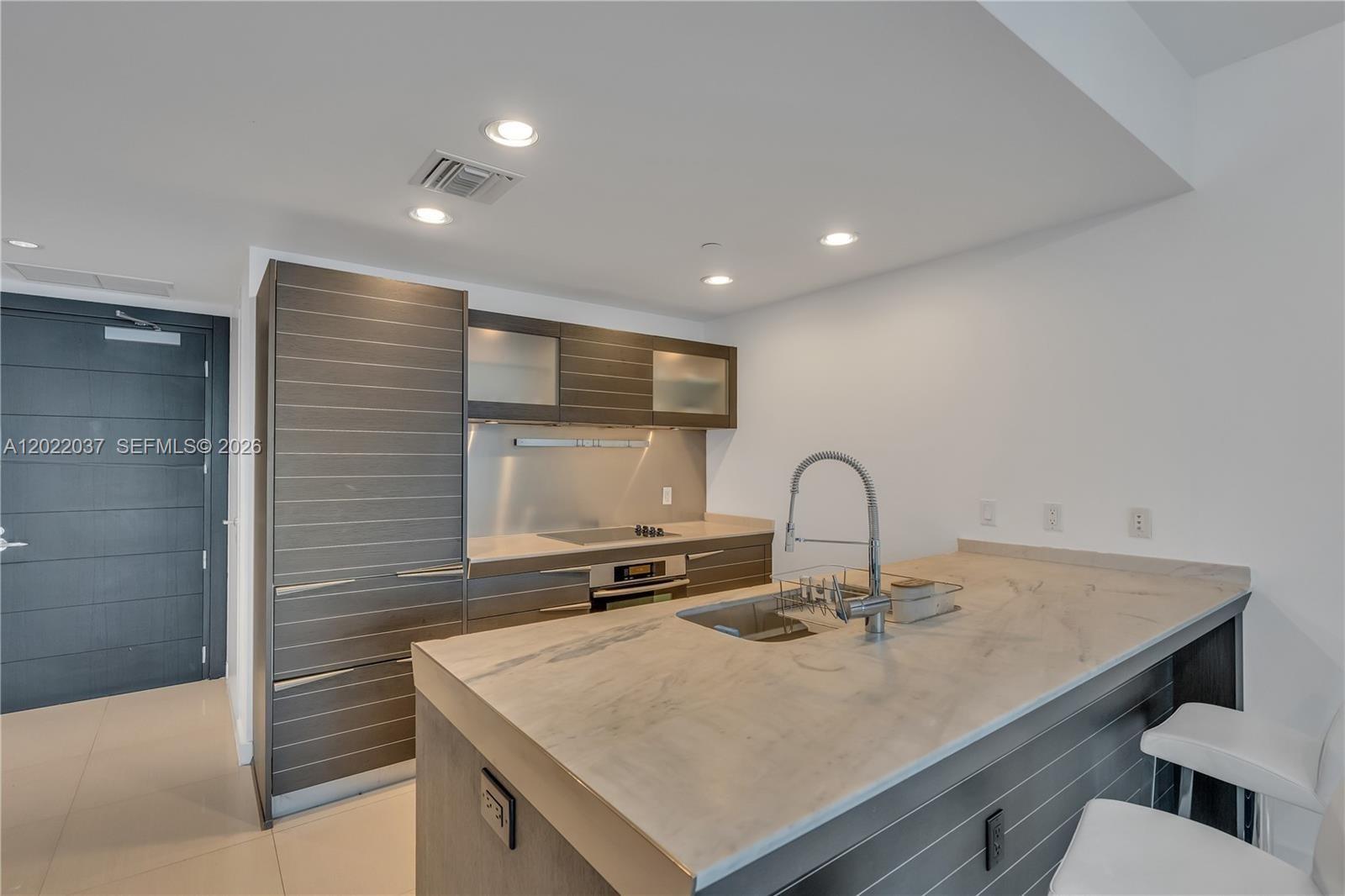 200 Biscayne Boulevard Way # 3911