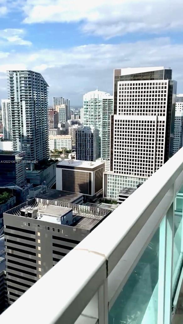 951 Brickell Ave # 4009
