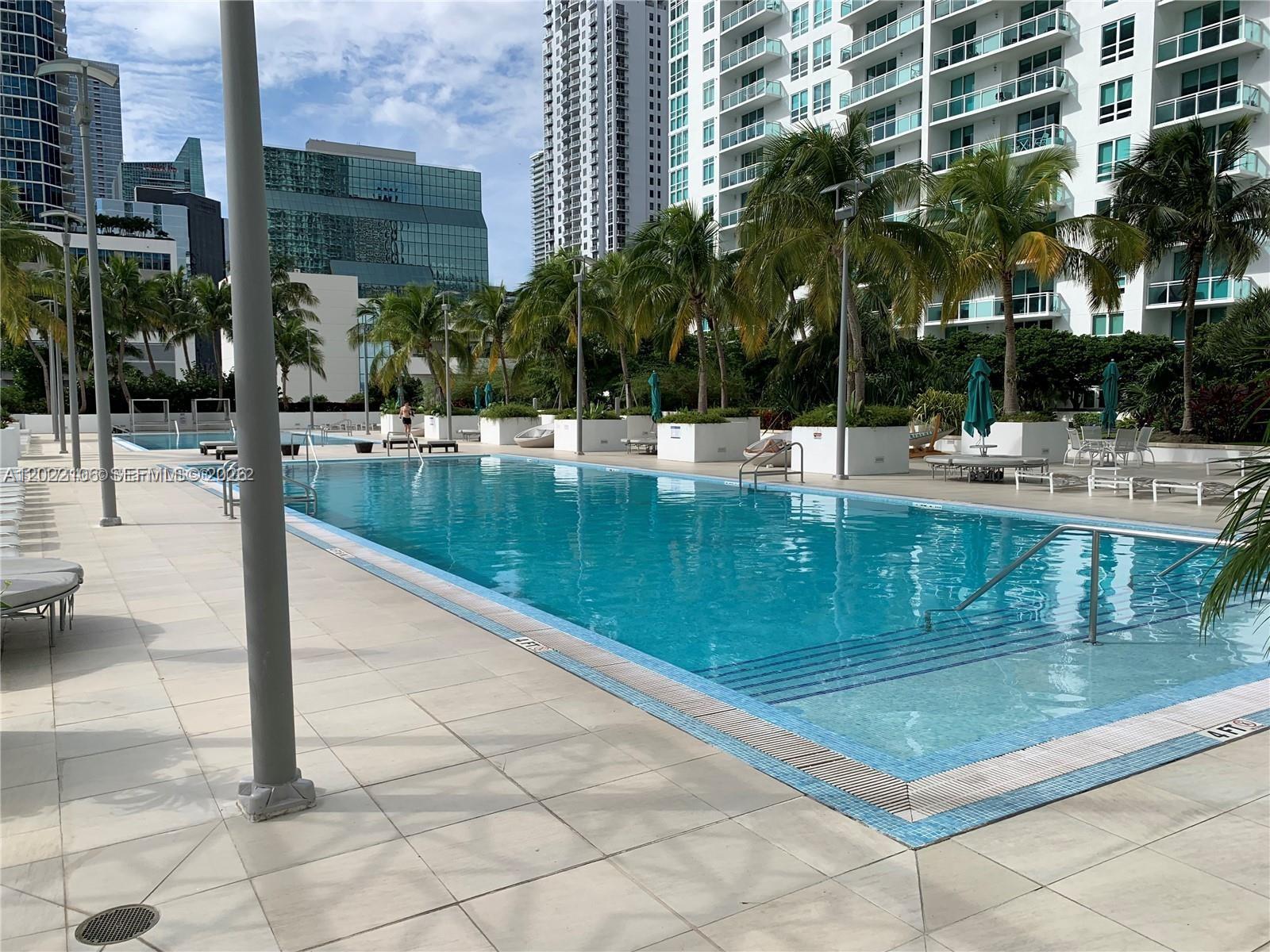 951 Brickell Ave # 4009