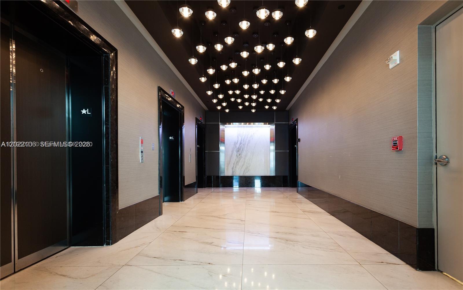 951 Brickell Ave # 4009