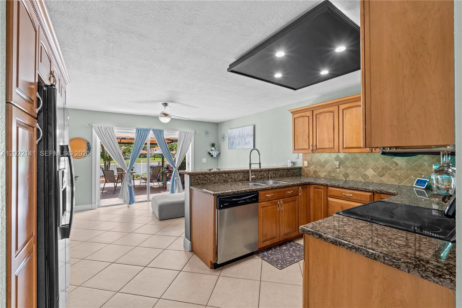 6188 NW 40th St