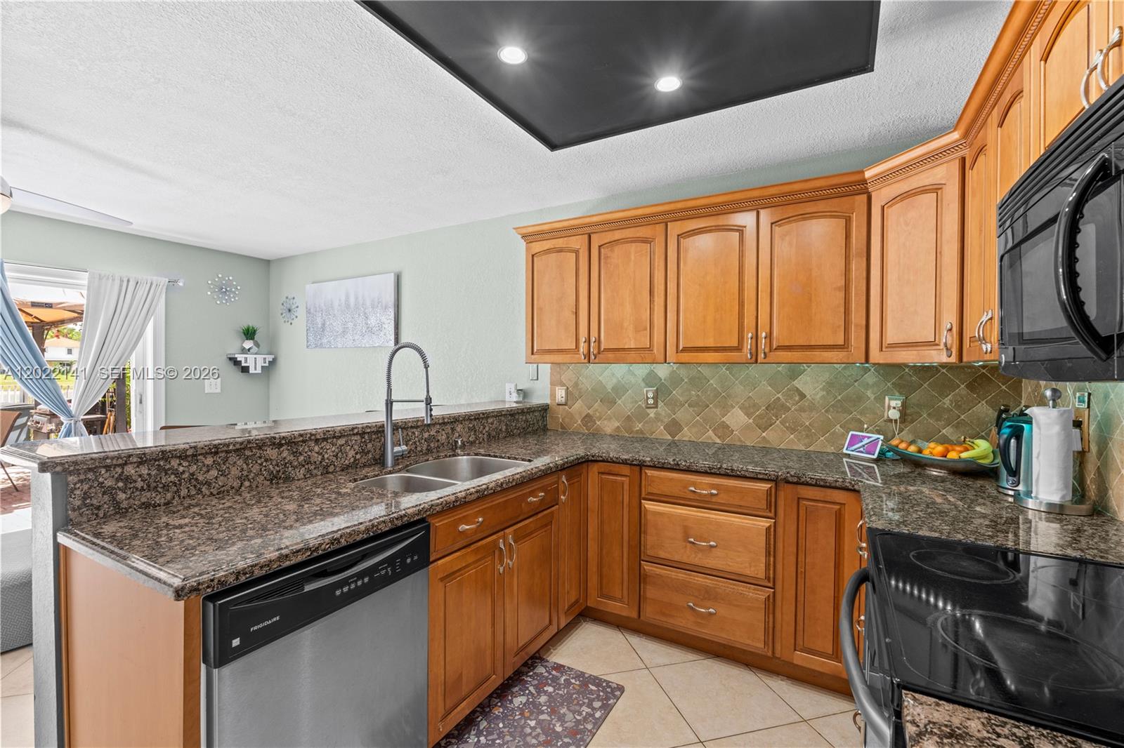 6188 NW 40th St