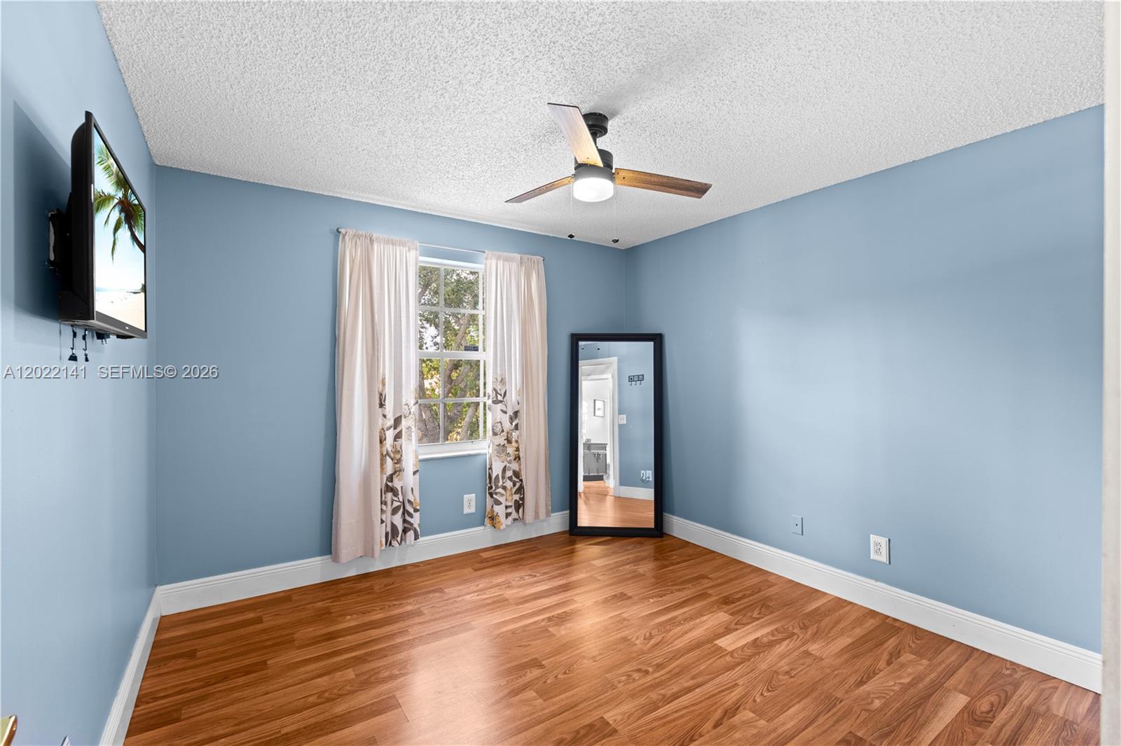 6188 NW 40th St