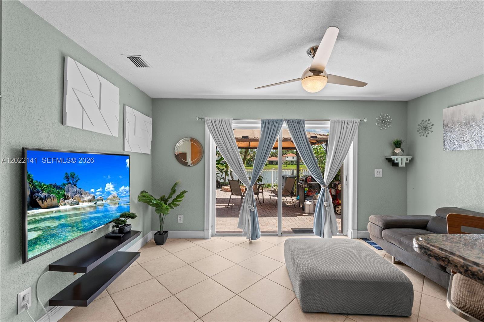 6188 NW 40th St