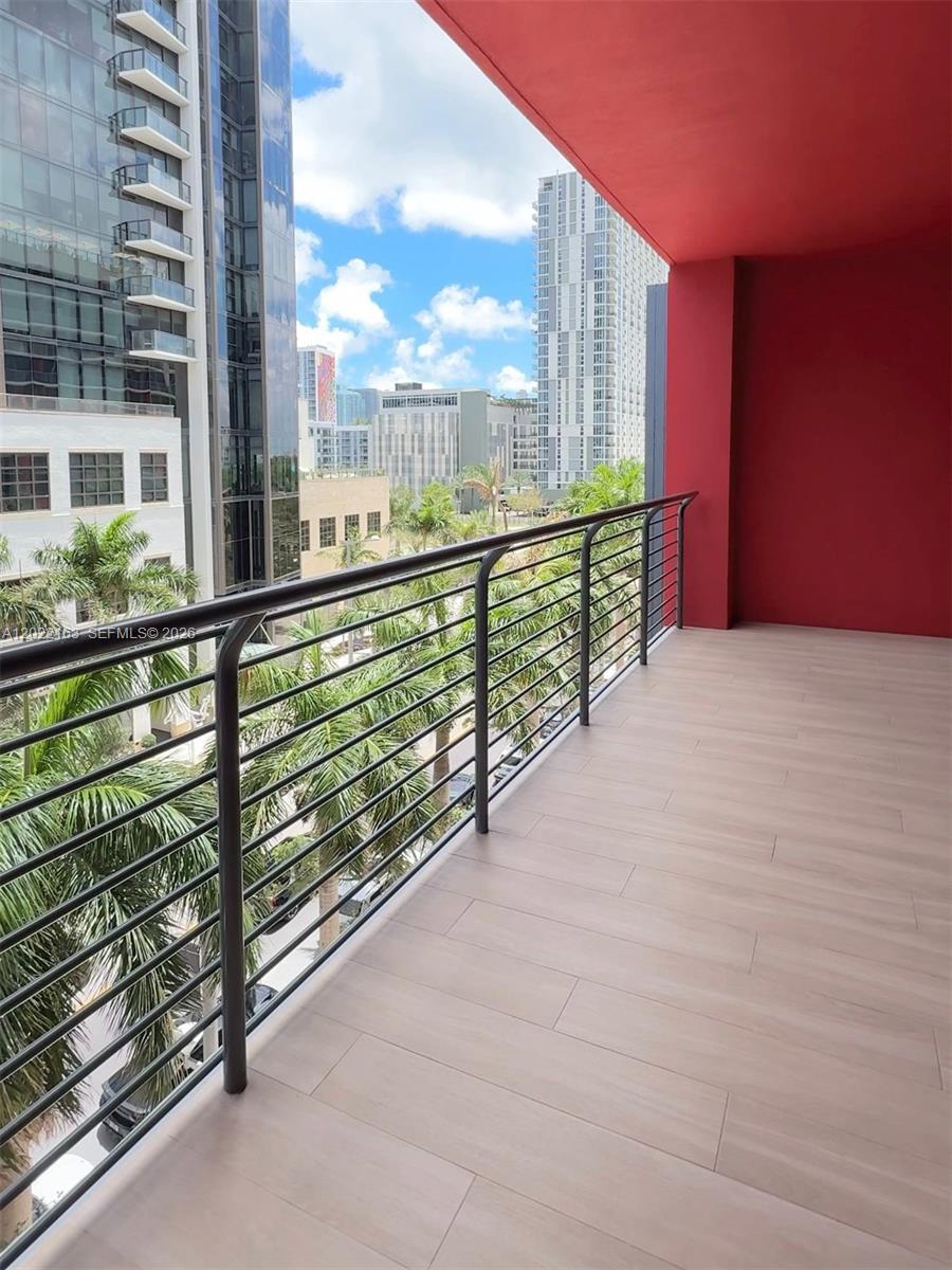 90 NE 32nd St # 510