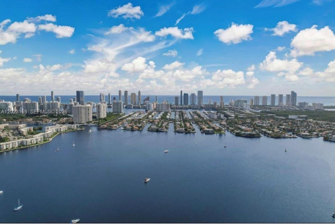 17111 Biscayne Blvd # 2209