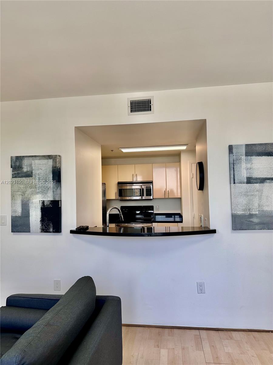 185 SE 14th Ter # 2809