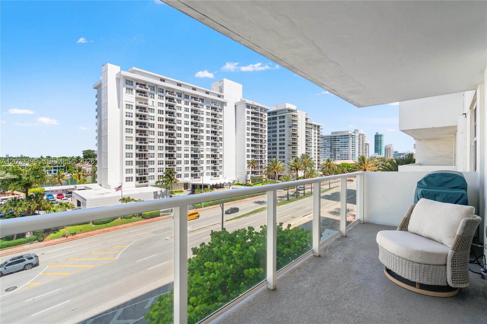 5701 Collins Ave # 503