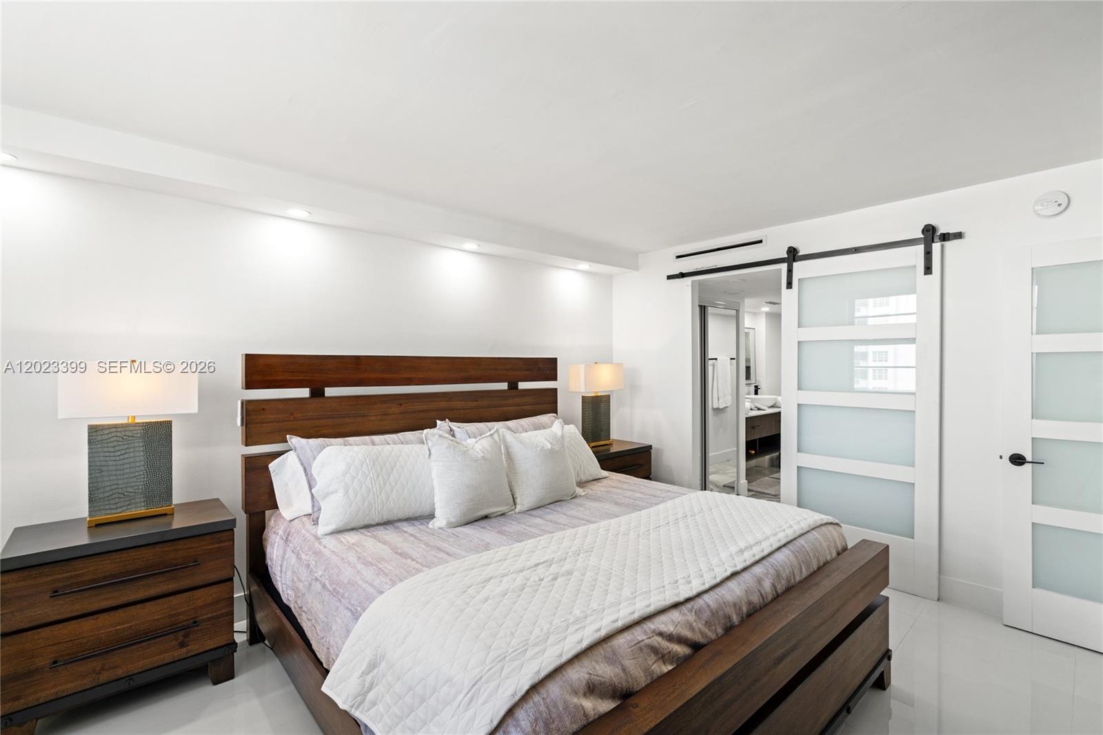 5701 Collins Ave # 503