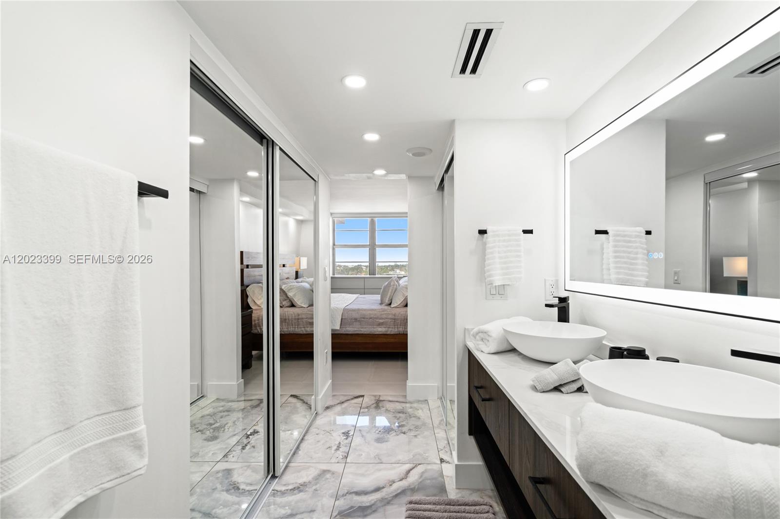 5701 Collins Ave # 503
