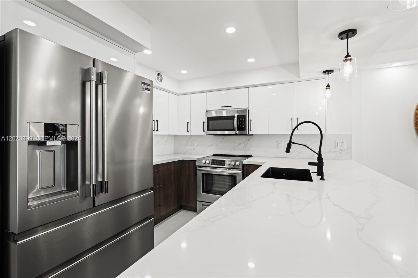 5701 Collins Ave # 503