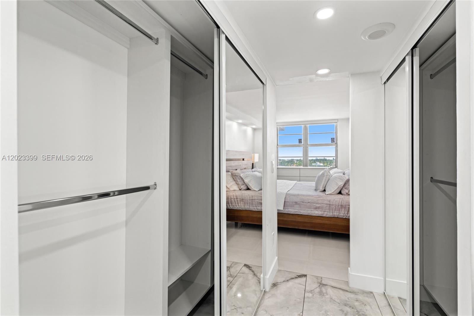 5701 Collins Ave # 503