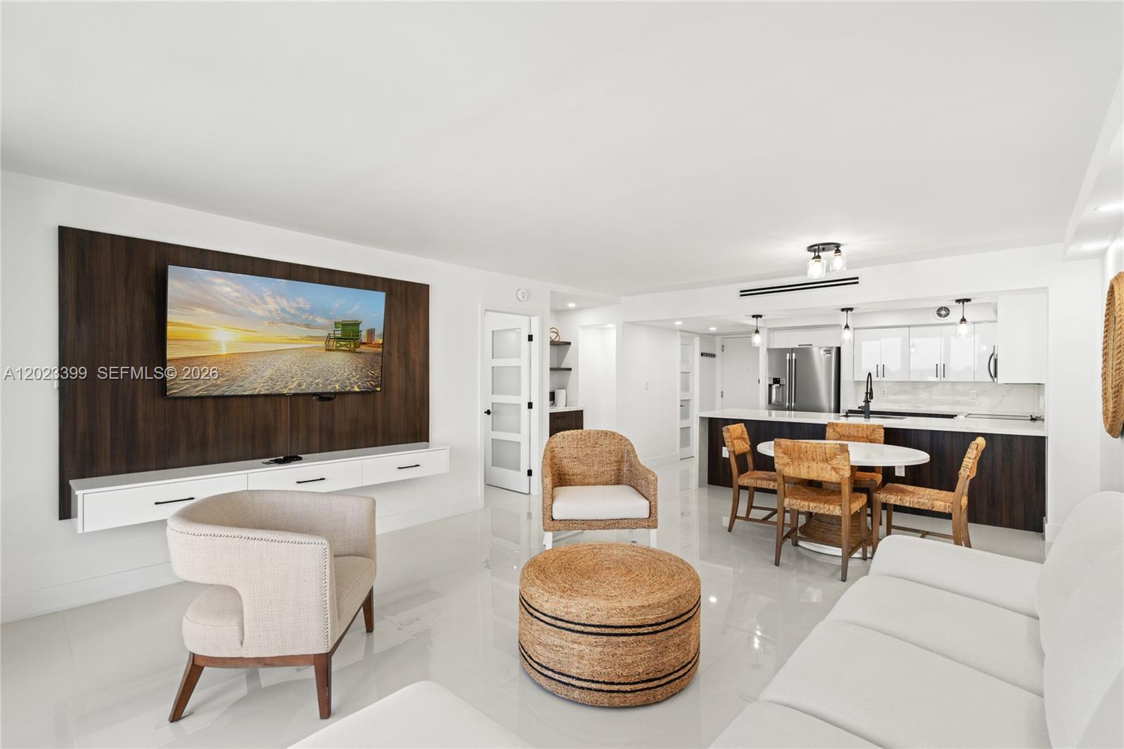 5701 Collins Ave # 503