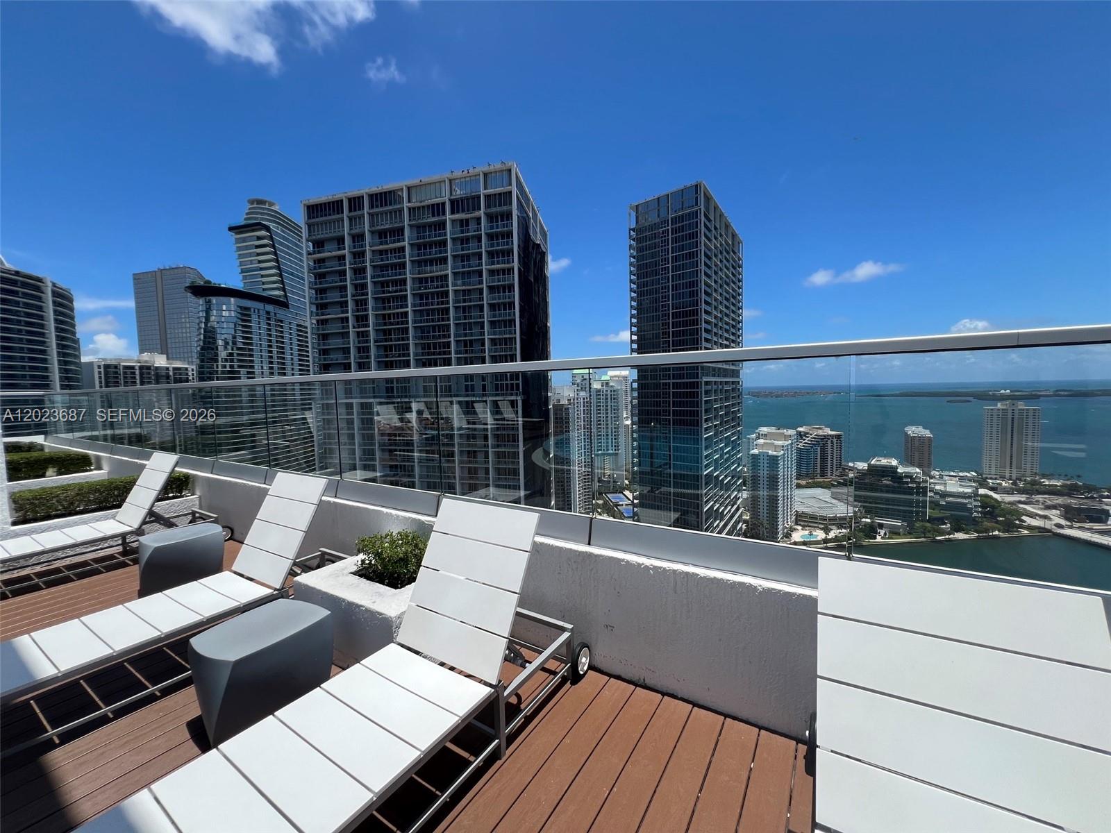 55 SE 6th St # 1506