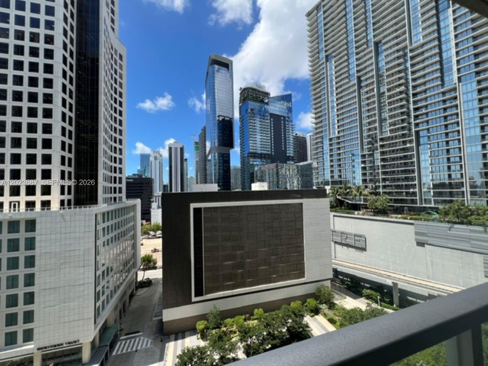 55 SE 6th St # 1506