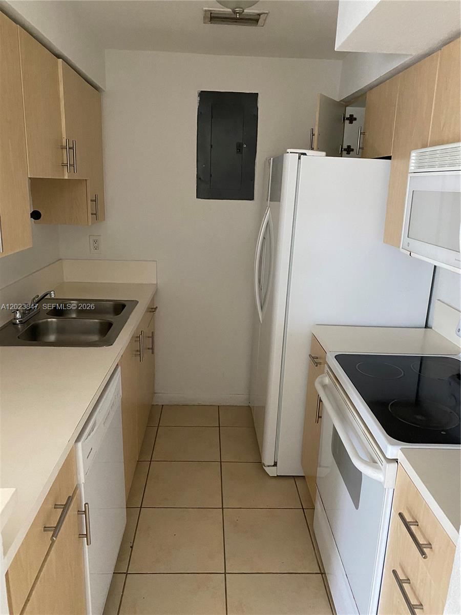 1185 Marseille Dr # 103