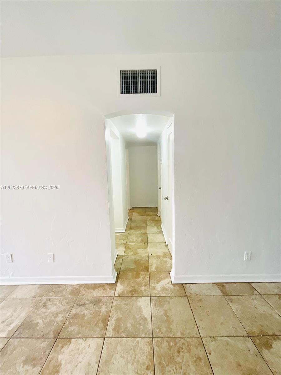 1020 SW 36th Ct
