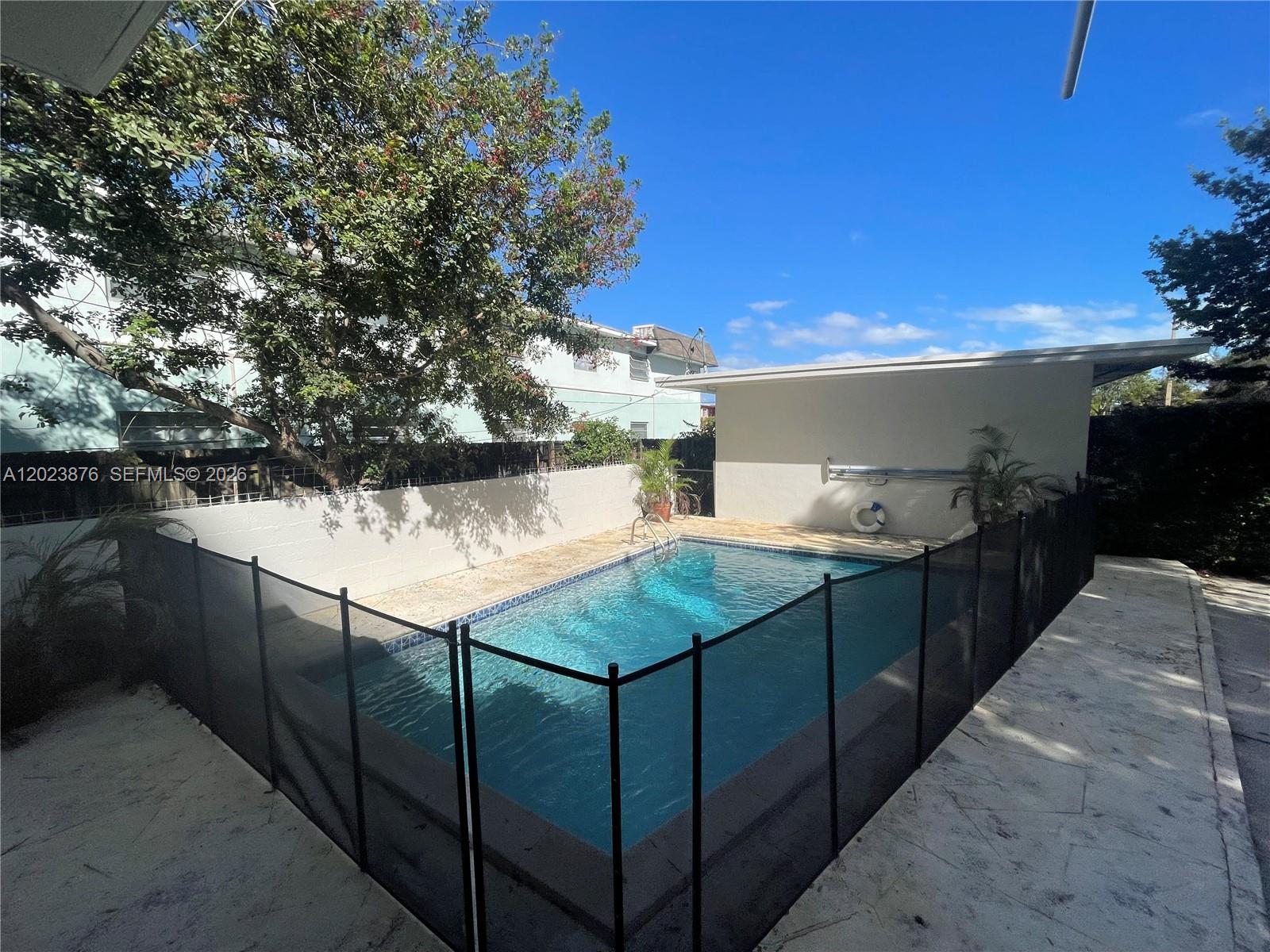 1020 SW 36th Ct
