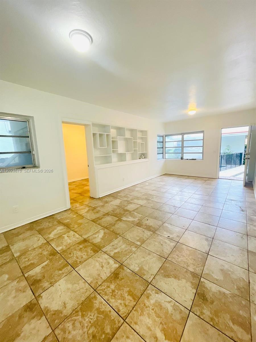 1020 SW 36th Ct
