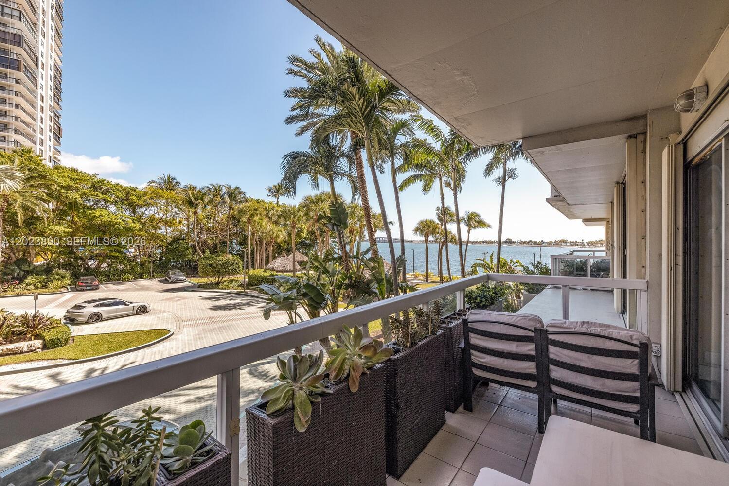 2451 Brickell Ave # 2E